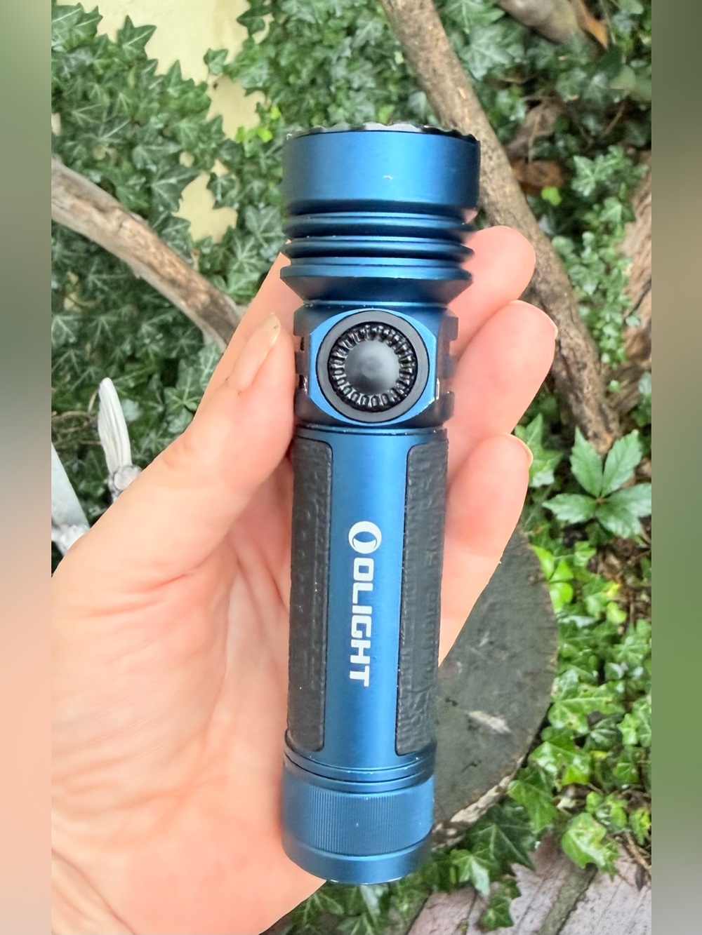 💙 Olight Blue High-Output LED Flashlight — Compact Tactical EDC Light